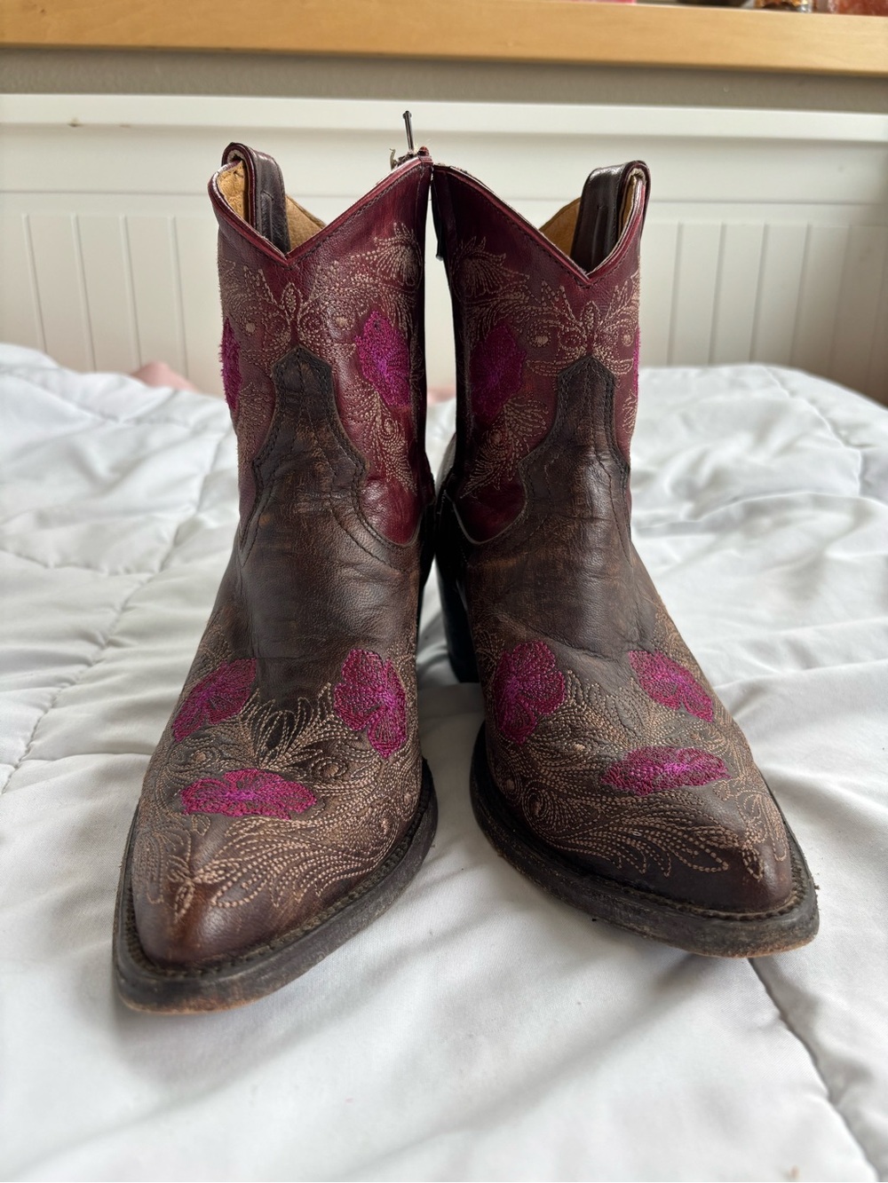 Old Gringo Yippee Ki Yay Floral Embroidered Brown Leather Ankle Boots 7.5 Zip